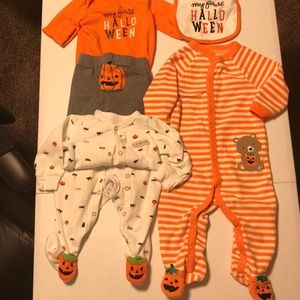 Carter’s 9 month Halloween lot